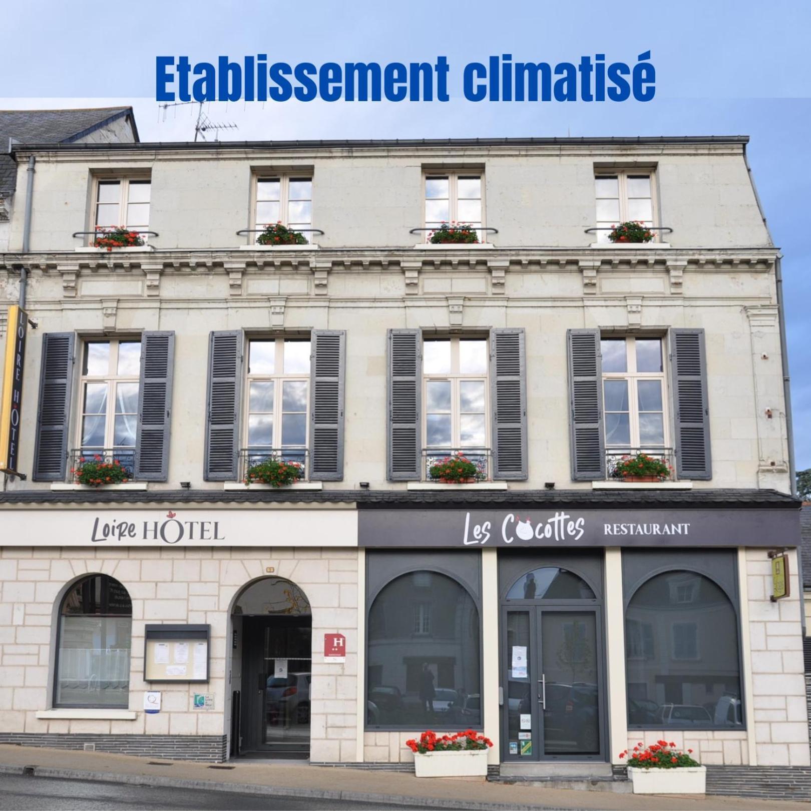 Logis Loire Hotel - Les Cocottes Restaurant Les Rosiers Eksteriør bilde