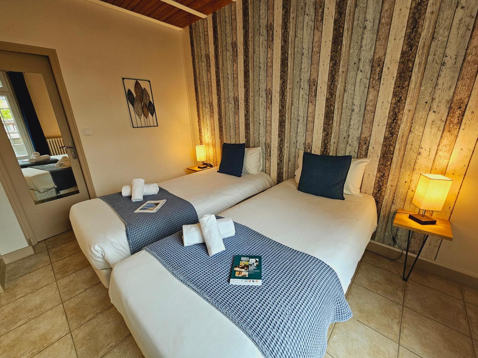 Logis Loire Hotel - Les Cocottes Restaurant Les Rosiers Rom bilde